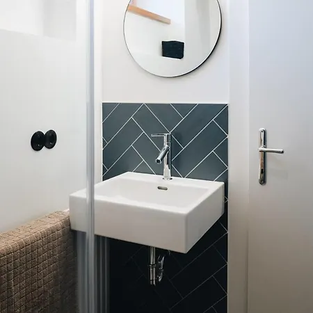 Apartment Villa100und10 Stone By Seebnb Klagenfurt am Woerthersee